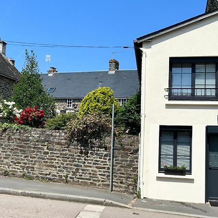 La Petite Maison Pont-d'Ouilly Buitenkant foto